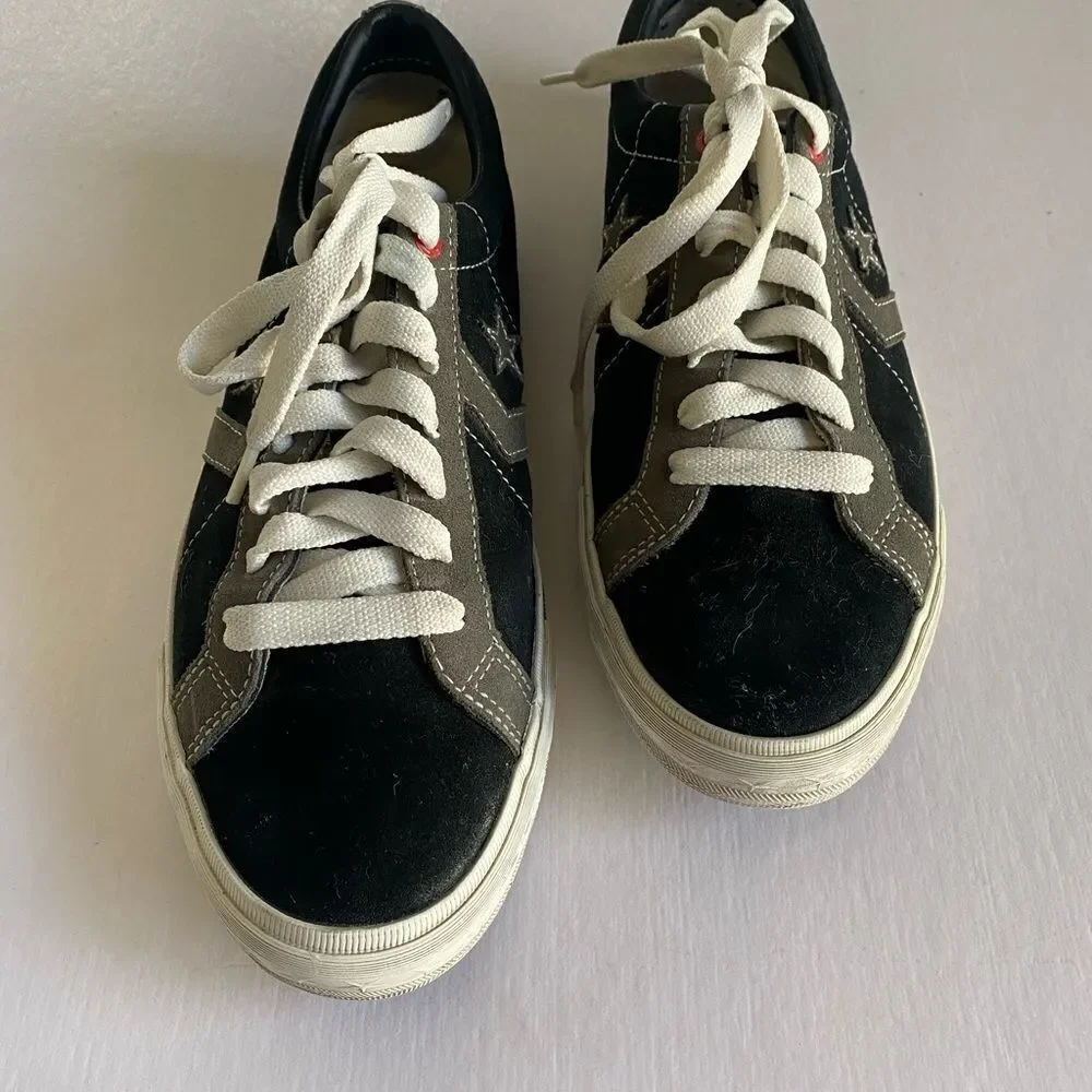 CONVERSE Product Red Limited Edition Men’s Black Suede Leather Sneakers Size 9 - Picture 3 of 8